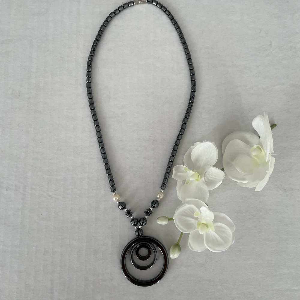 Hematite Concentric Circle Necklace - image 2